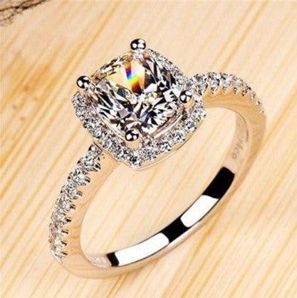 Anelli Trendy Engagement Ring